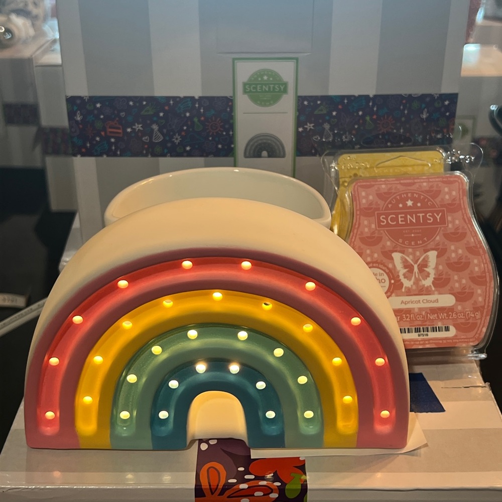 Scentsy Rainbow Warmer with Wax Melts